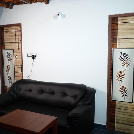 Serenity Bay Home Stay ポンディシェリ エクステリア 写真