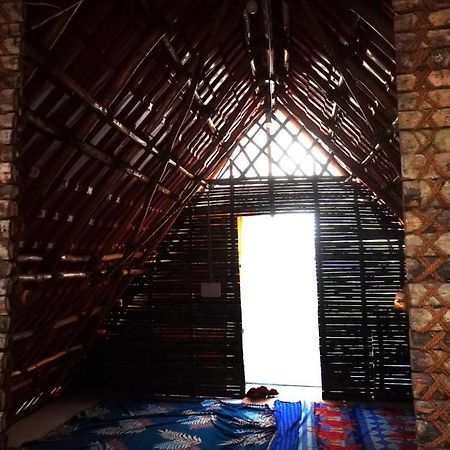 Serenity Bay Home Stay ポンディシェリ エクステリア 写真