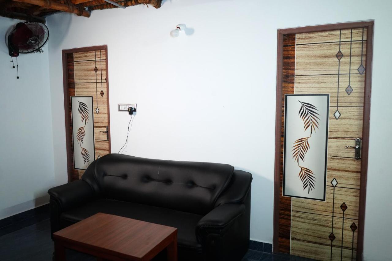 Serenity Bay Home Stay ポンディシェリ エクステリア 写真