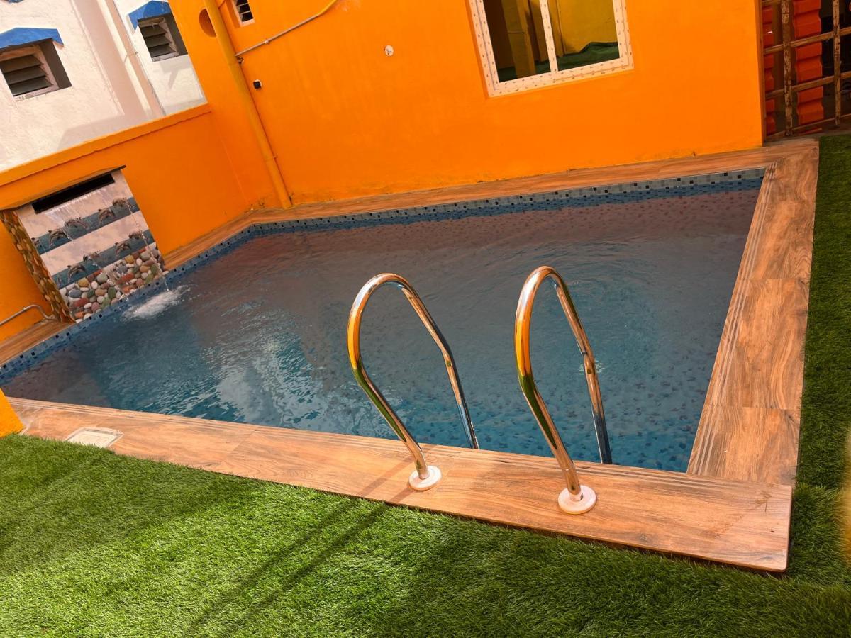 Serenity Bay Home Stay ポンディシェリ エクステリア 写真